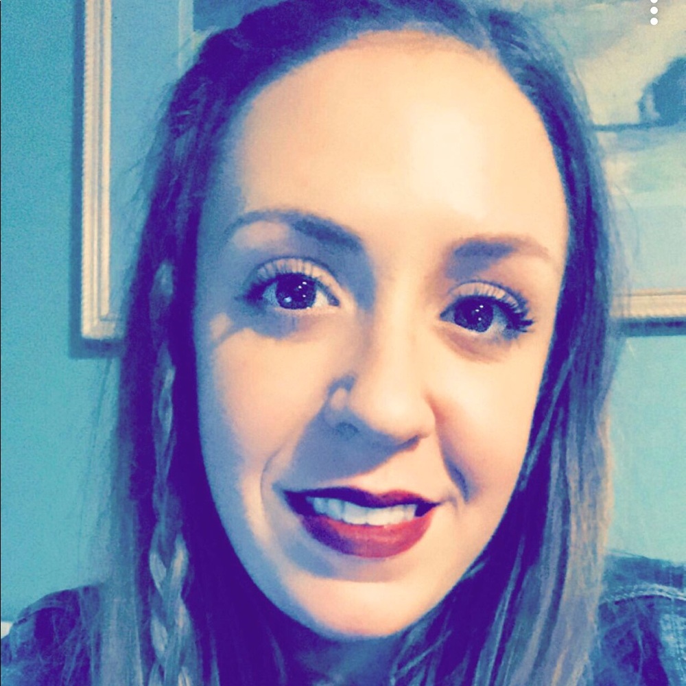 Meet your Posher, Amanda